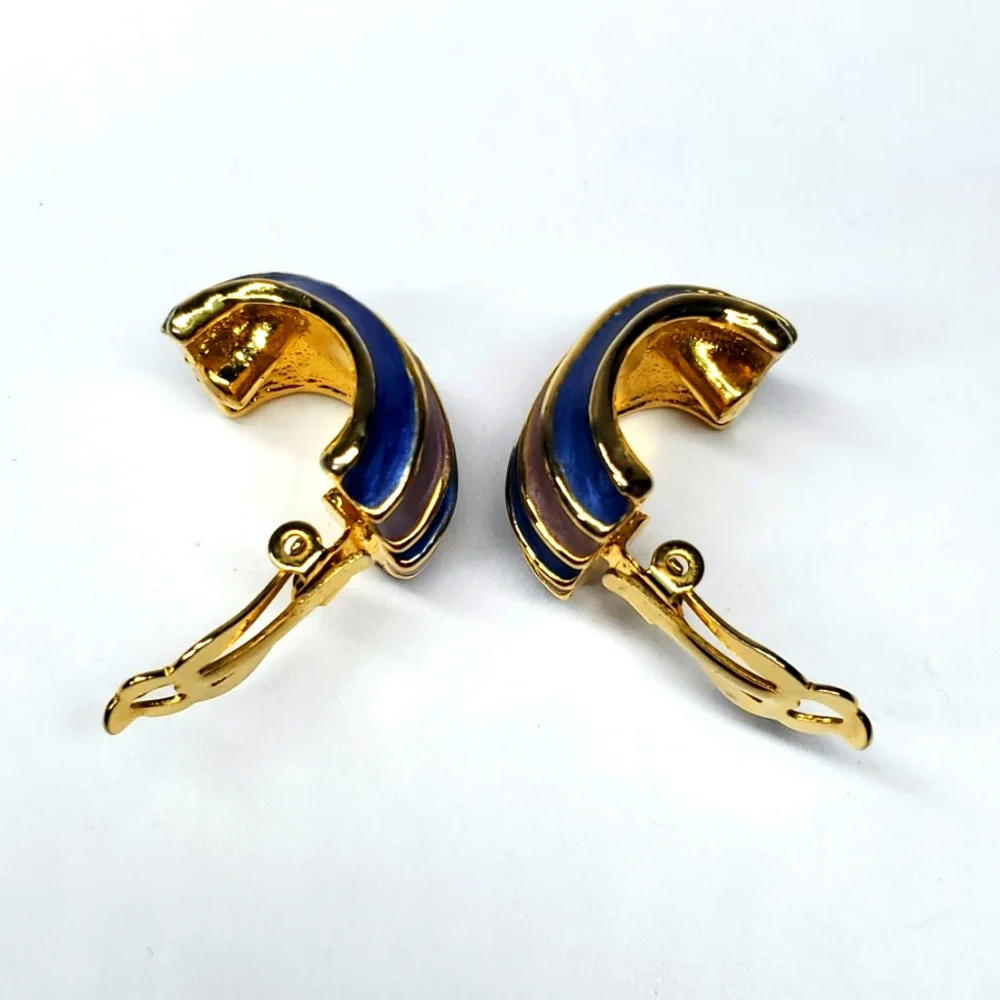 N/A vintage blue